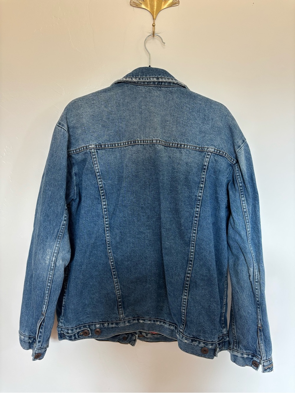 Free People Distressed Oversized Denim Jean Jacket Size L - Picture 6 of 7